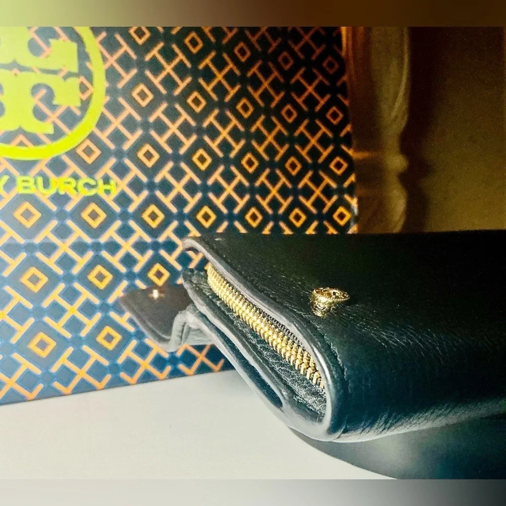 Tory Burch Black Leather Clutch Wallet